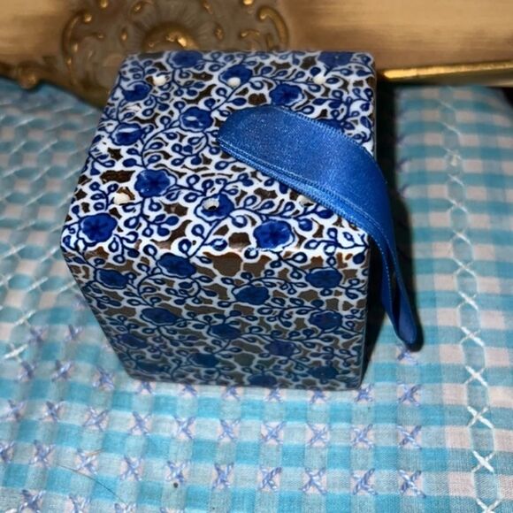 Ceramic sachet box  - Picture 3 of 5